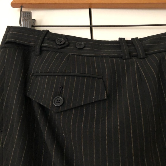 🎉Host Pick🎉NWOT BCBG Maxazria Pinstripe Pencil Hi-Low Skirt - Picture 4 of 5